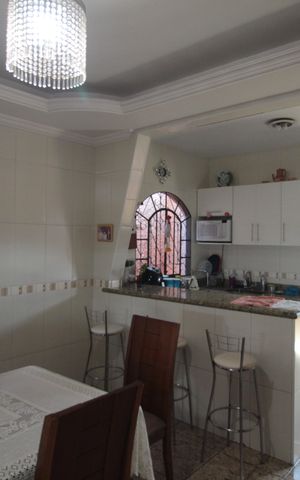 Casa à venda com 200m², 6 quartos e 3 vagasCozinha e Copa
