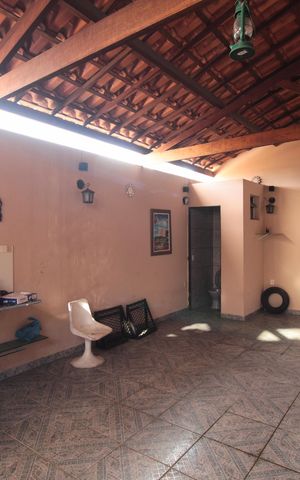 Casa à venda com 200m², 6 quartos e 3 vagasGaragem