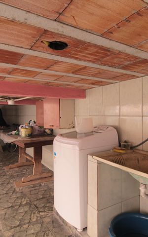 Casa à venda com 200m², 6 quartos e 3 vagasÁrea de Serviço