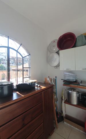 Casa à venda com 200m², 6 quartos e 3 vagasQuarto 5