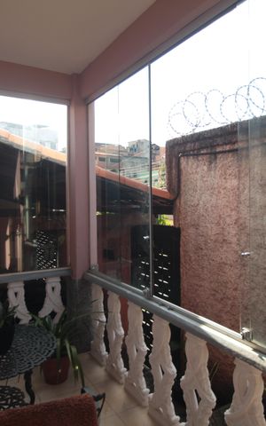 Casa à venda com 200m², 6 quartos e 3 vagasAlpendre