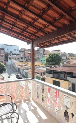 Casa à venda com 200m², 6 quartos e 3 vagasVaranda