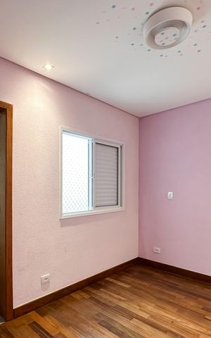 Casa à venda com 270m², 3 quartos e 4 vagasSuíte 2