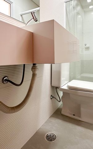 Casa à venda com 270m², 3 quartos e 4 vagasBanheiro da Suíte 2