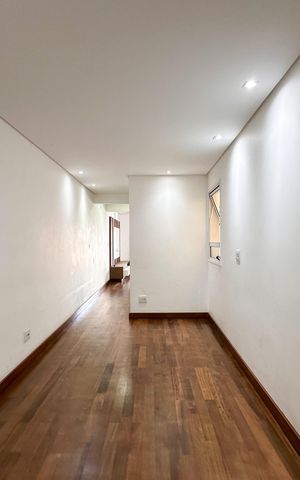 Casa à venda com 270m², 3 quartos e 4 vagasCopa