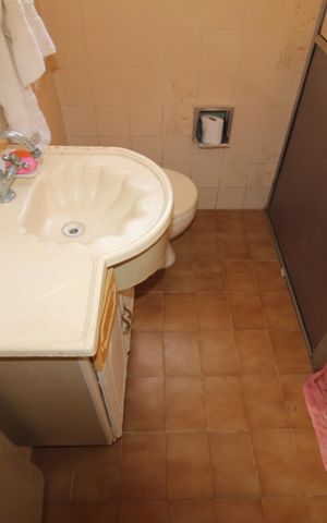 Casa à venda com 175m², 3 quartos e 3 vagasBanheiro da Suíte