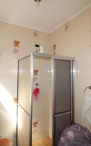 Casa à venda com 175m², 3 quartos e 3 vagasBanheiro da Suíte 2
