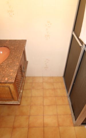 Casa à venda com 175m², 3 quartos e 3 vagasBanheiro da Suíte 3
