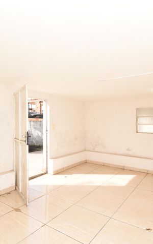 Casa para alugar com 282m², 3 quartos e 5 vagasPorão 