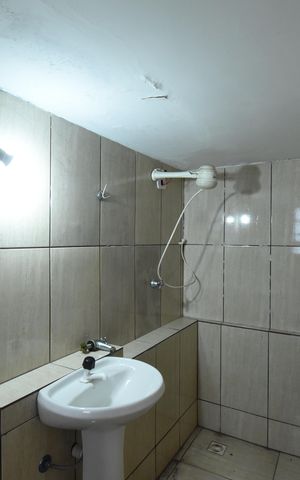 Casa para alugar com 282m², 3 quartos e 5 vagasBanheiro do Porão 