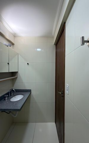 Apartamento para alugar com 60m², 2 quartos e 2 vagas Apartamento para alugar com 60m², 2 quartos e 2 vagasBanheiro da suíte