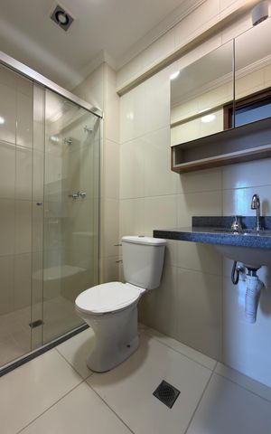 Apartamento para alugar com 60m², 2 quartos e 2 vagas Apartamento para alugar com 60m², 2 quartos e 2 vagasBanheiro da suíte