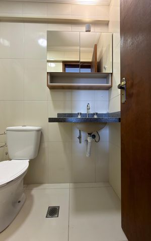 Apartamento para alugar com 60m², 2 quartos e 2 vagas Apartamento para alugar com 60m², 2 quartos e 2 vagasBanheiro da suíte