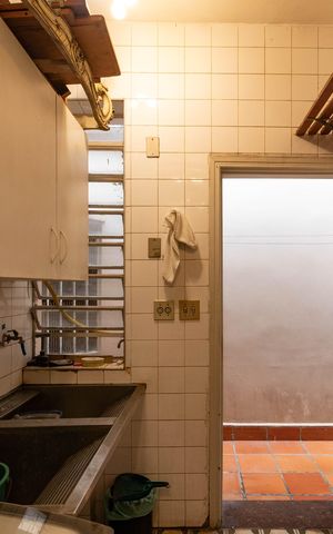 Casa à venda com 350m², 4 quartos e 4 vagasÁrea de Serviço