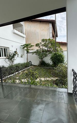 Casa de condomínio para alugar com 342m², 4 quartos e 4 vagas Casa de condomínio para alugar com 342m², 4 quartos e 4 vagasVaranda da Sala
