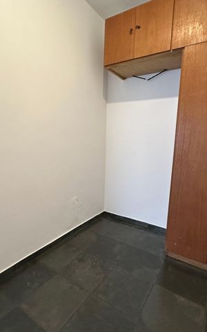 Casa de condomínio para alugar com 342m², 4 quartos e 4 vagas Casa de condomínio para alugar com 342m², 4 quartos e 4 vagasQuarto de Serviço