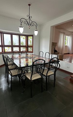Casa de condomínio para alugar com 342m², 4 quartos e 4 vagas Casa de condomínio para alugar com 342m², 4 quartos e 4 vagasSala de Jantar