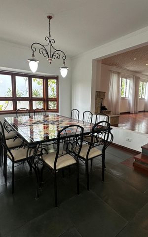 Casa de condomínio para alugar com 342m², 4 quartos e 4 vagas Casa de condomínio para alugar com 342m², 4 quartos e 4 vagasSala de Jantar