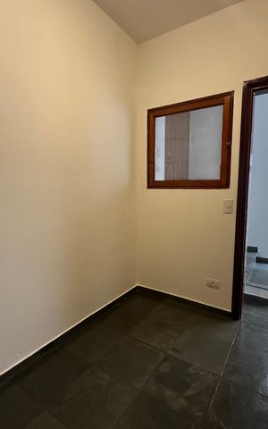 Casa de condomínio para alugar com 342m², 4 quartos e 4 vagas Casa de condomínio para alugar com 342m², 4 quartos e 4 vagasQuarto de Serviço