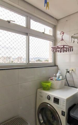 Apartamento à venda com 92m², 3 quartos e 2 vagas Apartamento à venda com 92m², 3 quartos e 2 vagasArea de Serviço