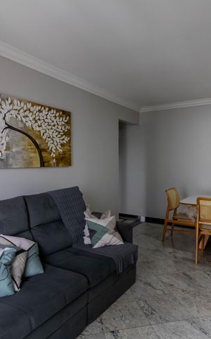 Apartamento à venda com 92m², 3 quartos e 2 vagas Apartamento à venda com 92m², 3 quartos e 2 vagasSala