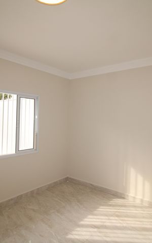 Casa à venda com 90m², 3 quartos e 2 vagasSala