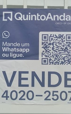 Casa à venda com 90m², 3 quartos e 2 vagas Casa à venda com 90m², 3 quartos e 2 vagasFachada
