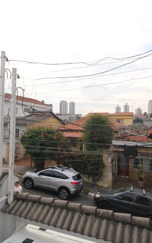Casa à venda com 90m², 3 quartos e 2 vagasVaranda