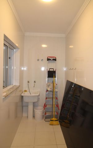 Casa à venda com 90m², 3 quartos e 2 vagasÁrea de Serviço