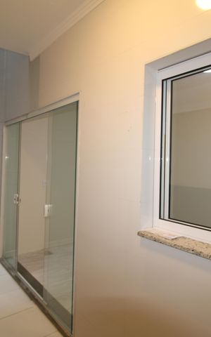 Casa à venda com 90m², 3 quartos e 2 vagasÁrea de Serviço