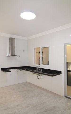 Casa à venda com 90m², 3 quartos e 2 vagasCozinha