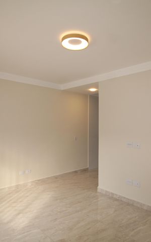 Casa à venda com 90m², 3 quartos e 2 vagasSala