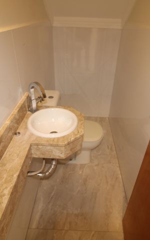 Casa à venda com 90m², 3 quartos e 2 vagasLavabo