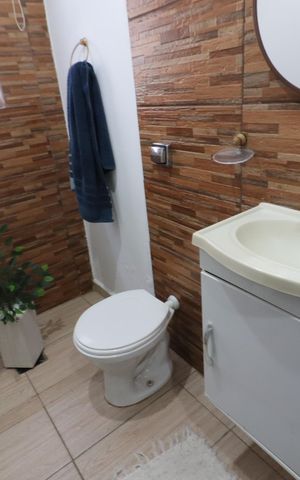 Casa à venda com 250m², 3 quartos e 2 vagasLavabo