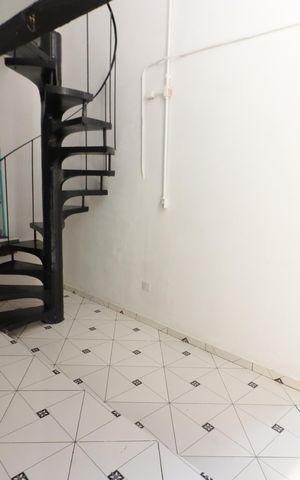 Casa à venda com 250m², 3 quartos e 2 vagasÁrea de Serviço