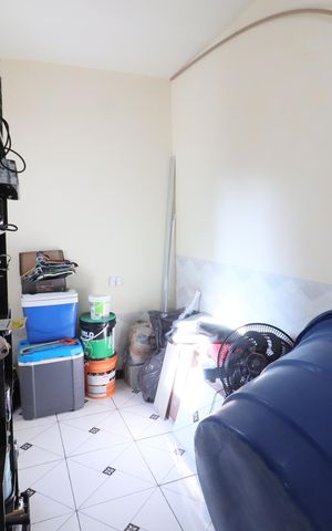 Casa à venda com 250m², 3 quartos e 2 vagasQuarto de Serviço