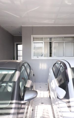 Casa à venda com 250m², 3 quartos e 2 vagasGaragem