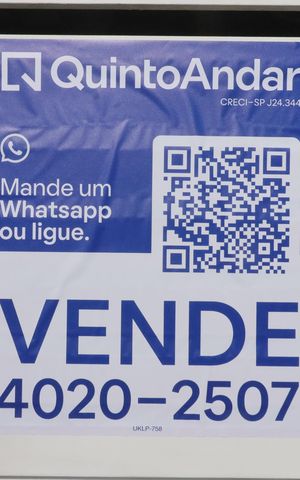Casa à venda com 250m², 3 quartos e 2 vagasPlaca