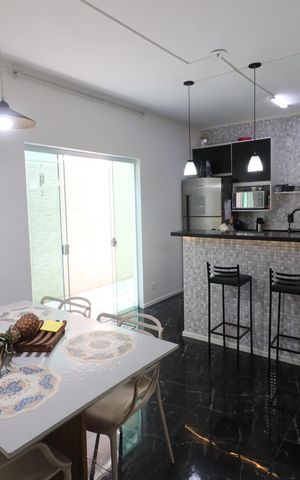 Casa à venda com 250m², 3 quartos e 2 vagasCozinha