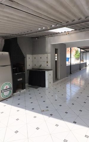 Casa à venda com 250m², 3 quartos e 2 vagasChurrasqueira