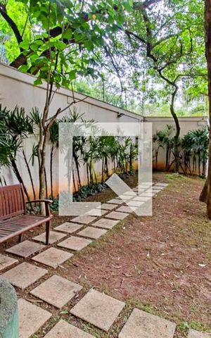 Apartamento à venda com 128m², 3 quartos e 2 vagas Apartamento à venda com 128m², 3 quartos e 2 vagasEspaço Pet