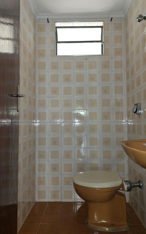 Casa à venda com 84m², 2 quartos e 1 vaga Casa à venda com 84m², 2 quartos e 1 vagaBanheiro Social 02