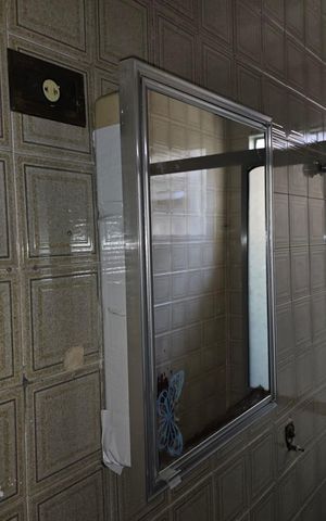 Casa à venda com 84m², 2 quartos e 1 vaga Casa à venda com 84m², 2 quartos e 1 vagaBanheiro Social