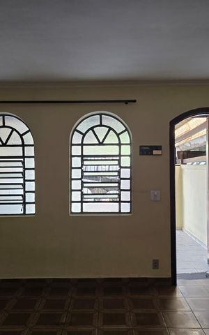 Casa à venda com 84m², 2 quartos e 1 vaga Casa à venda com 84m², 2 quartos e 1 vagaSala