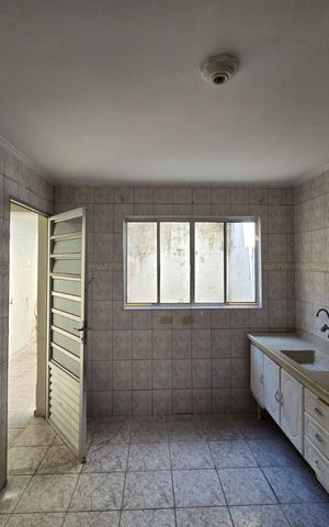 Casa à venda com 84m², 2 quartos e 1 vaga Casa à venda com 84m², 2 quartos e 1 vagaCozinha