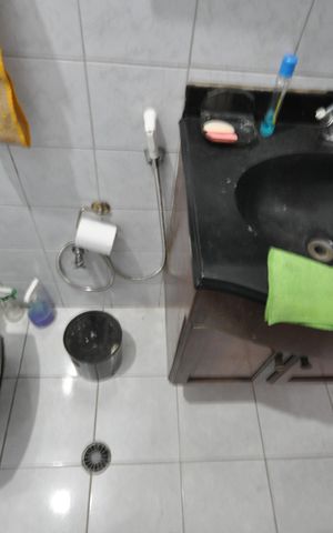 Casa à venda com 400m², 8 quartos e 4 vagasBanheiro 1