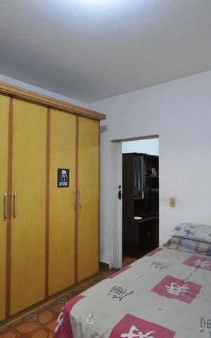 Casa à venda com 400m², 8 quartos e 4 vagasQuarto 5