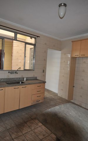 Casa à venda com 400m², 8 quartos e 4 vagasCozinha 2
