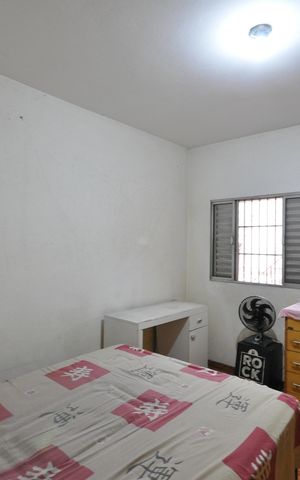Casa à venda com 400m², 8 quartos e 4 vagasQuarto 5