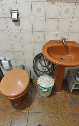 Casa à venda com 400m², 8 quartos e 4 vagasBanheiro 3